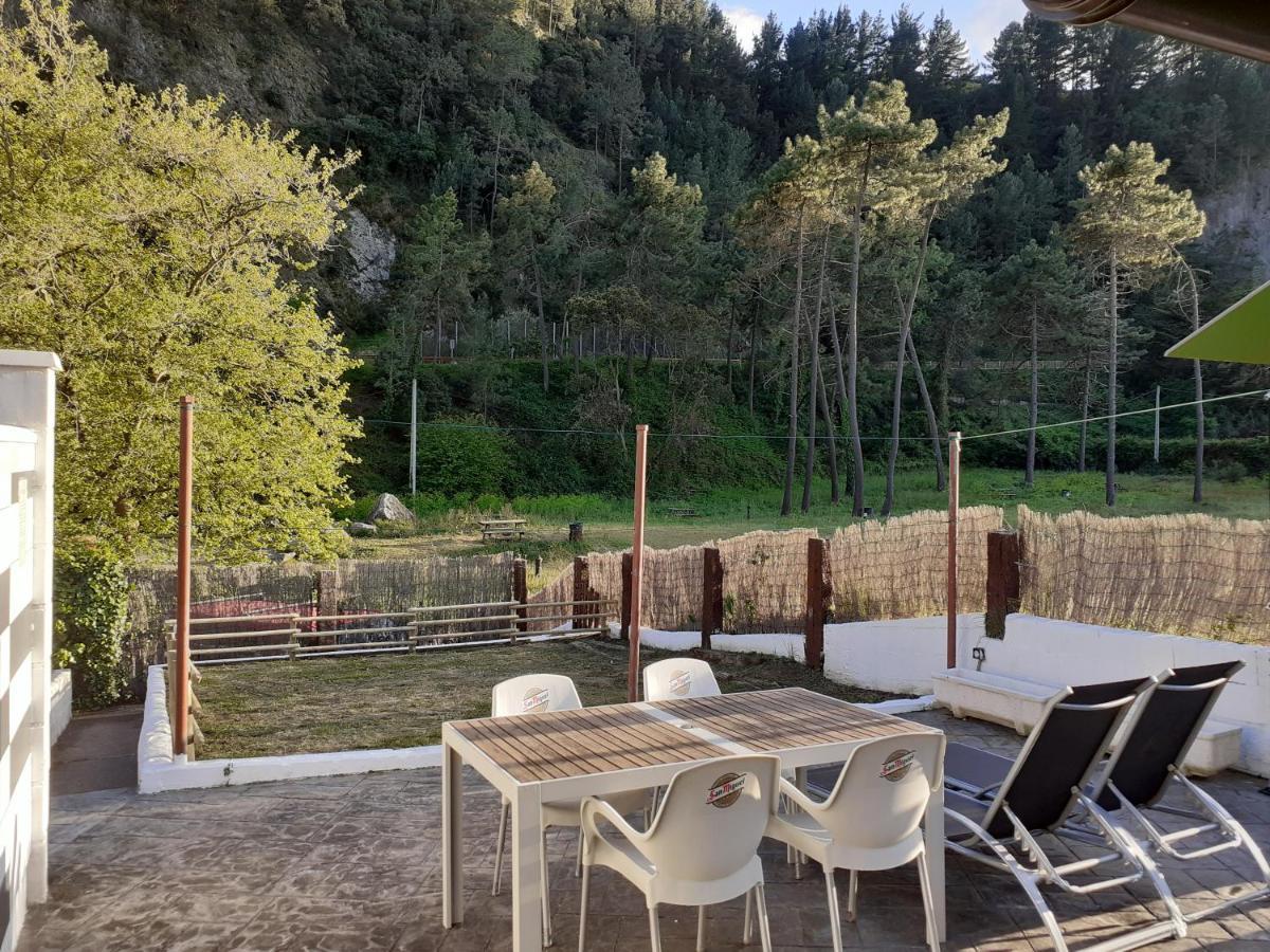 Playa Laga Villa Ibarrangelu Eksteriør billede